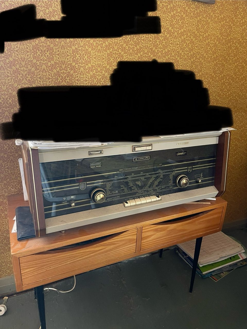 Vanha Philips radio