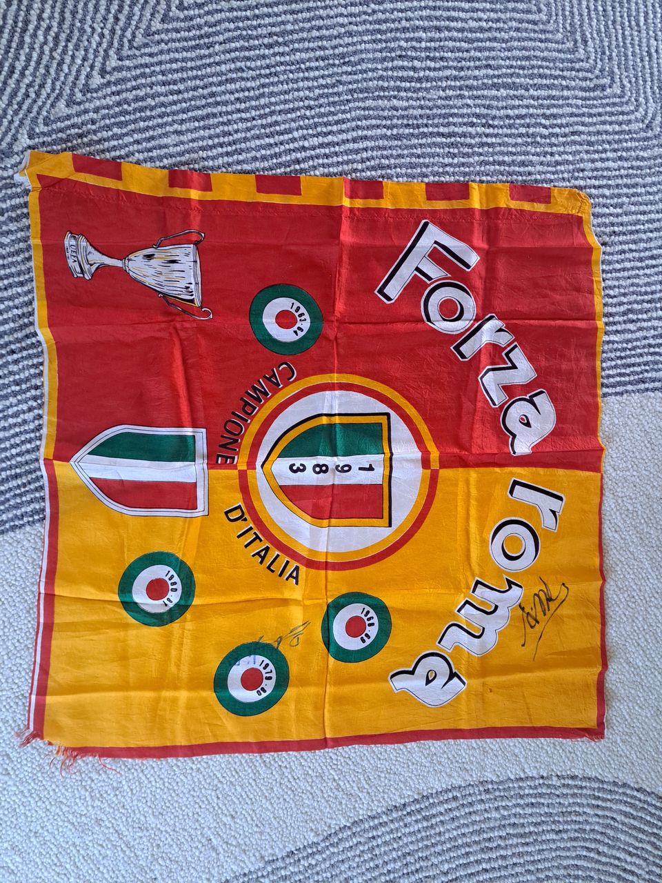 AS Roma mestaruuslippu 1982-1983