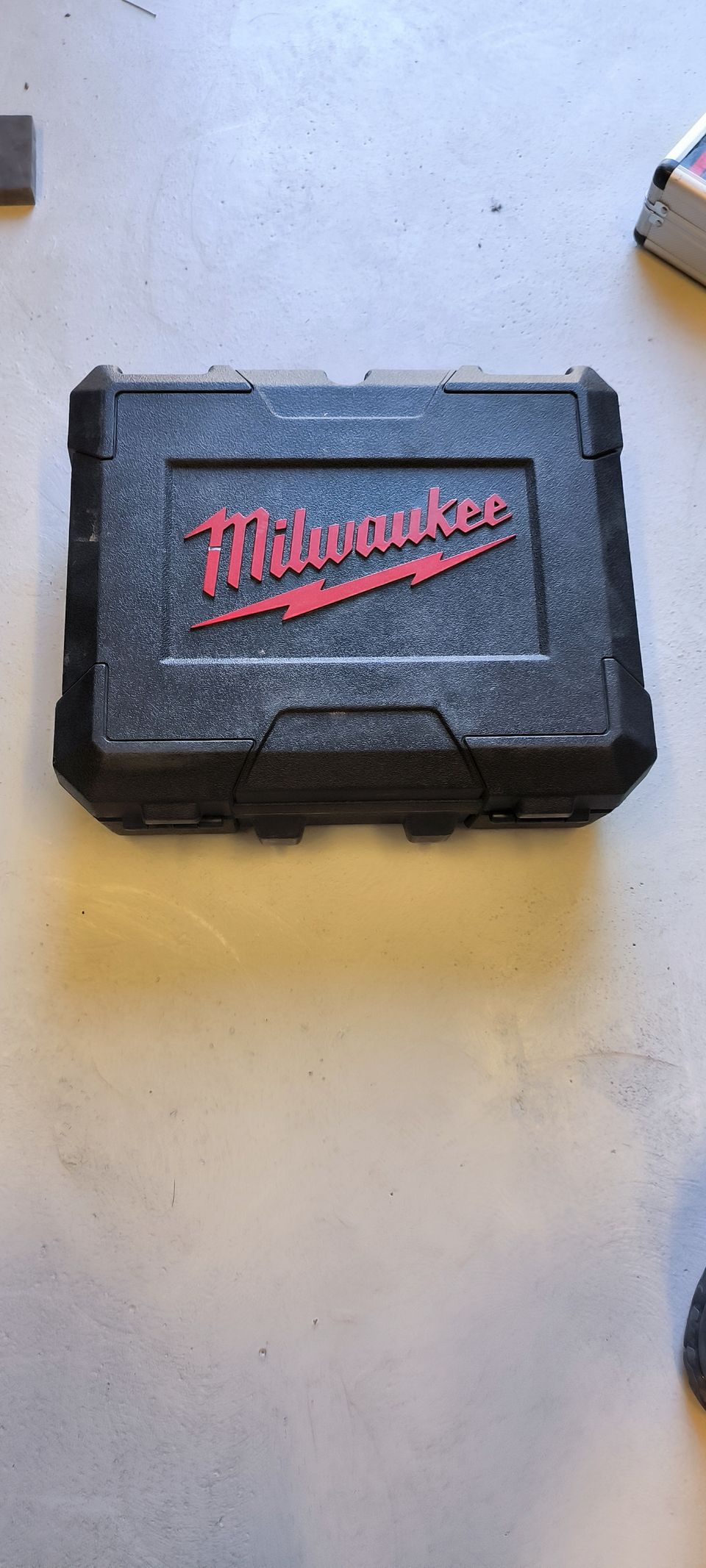 Milwaukee säilytyslaatikko