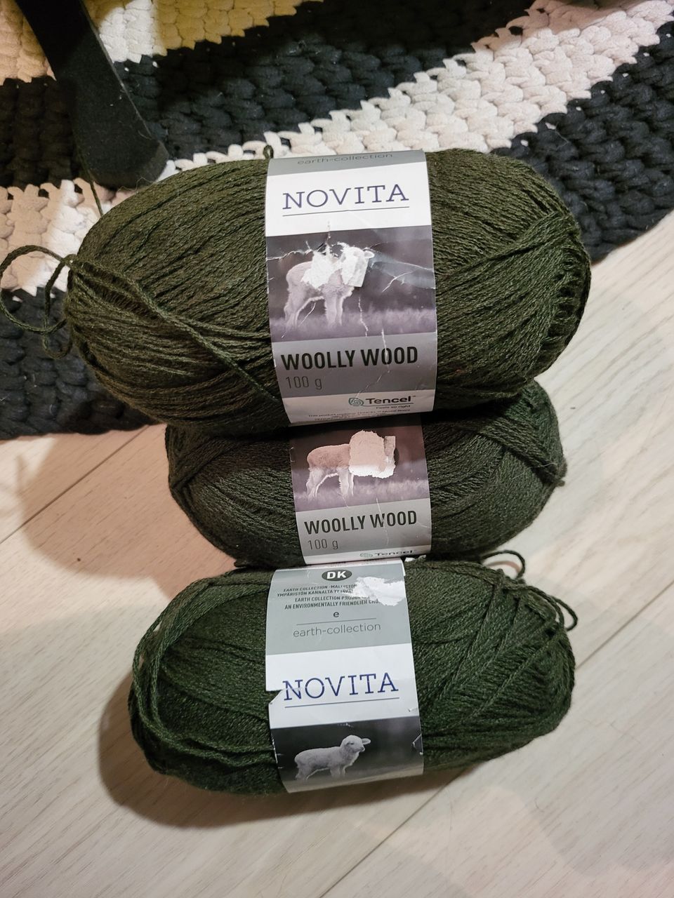 Novita woolly wood