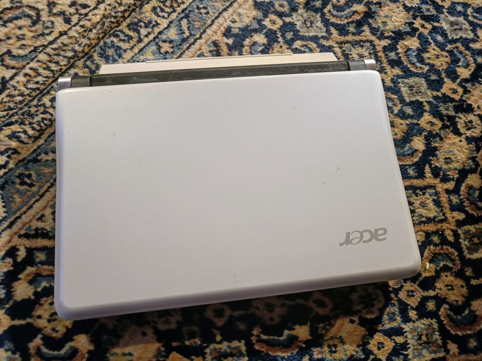 Acer Aspire one KAV10