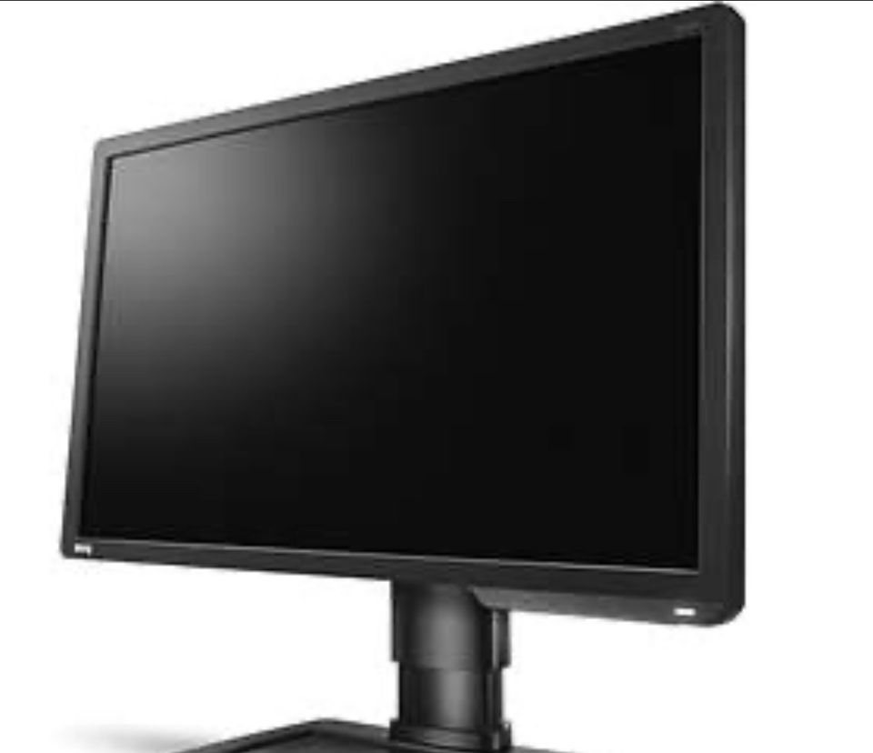 Benq xl2411 144hz pelinäyttö