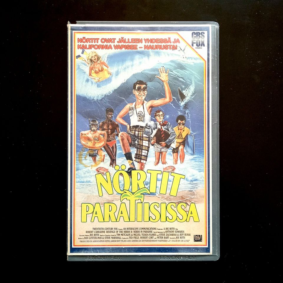 Nörtit paratiisissa VHS