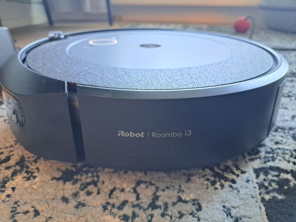 iRobot Roomba i3