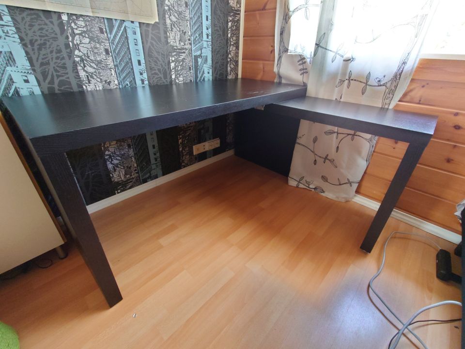 Ikea Malm työpöytä