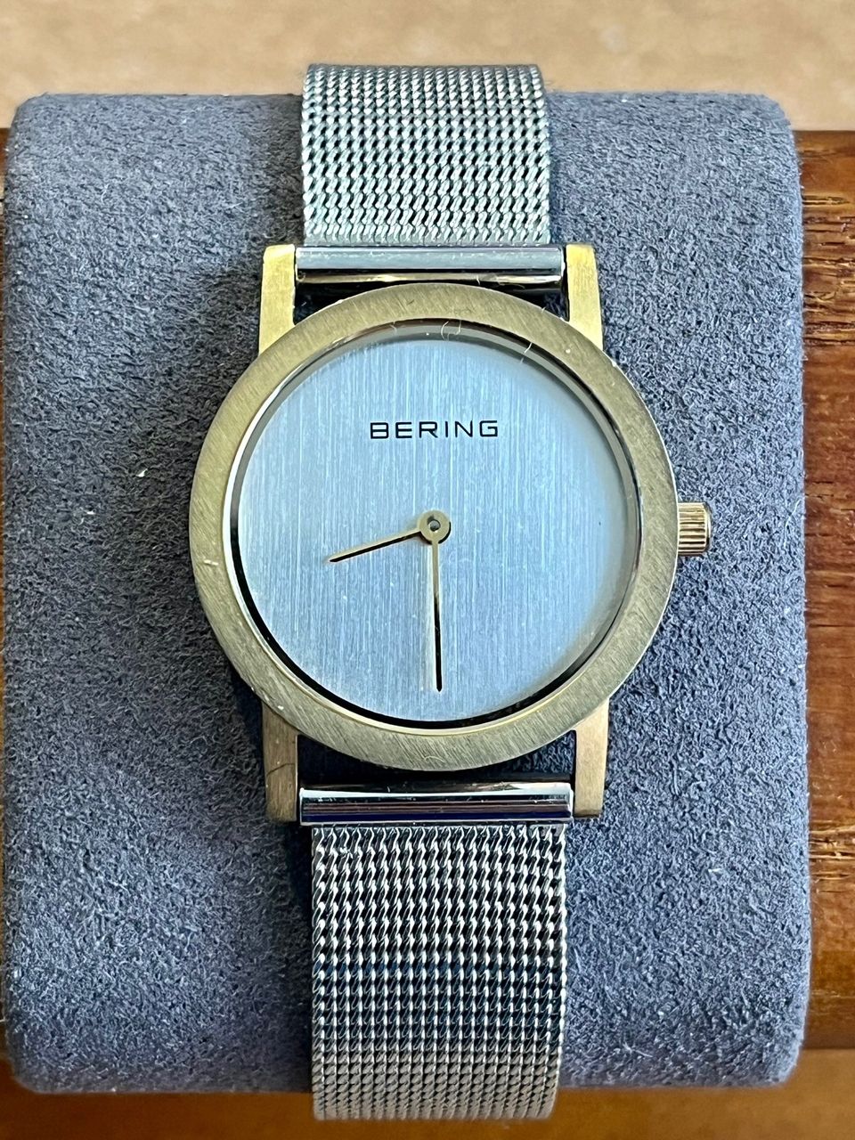 Bering classic 13427-0010 naisten rannekello hopea/teräs