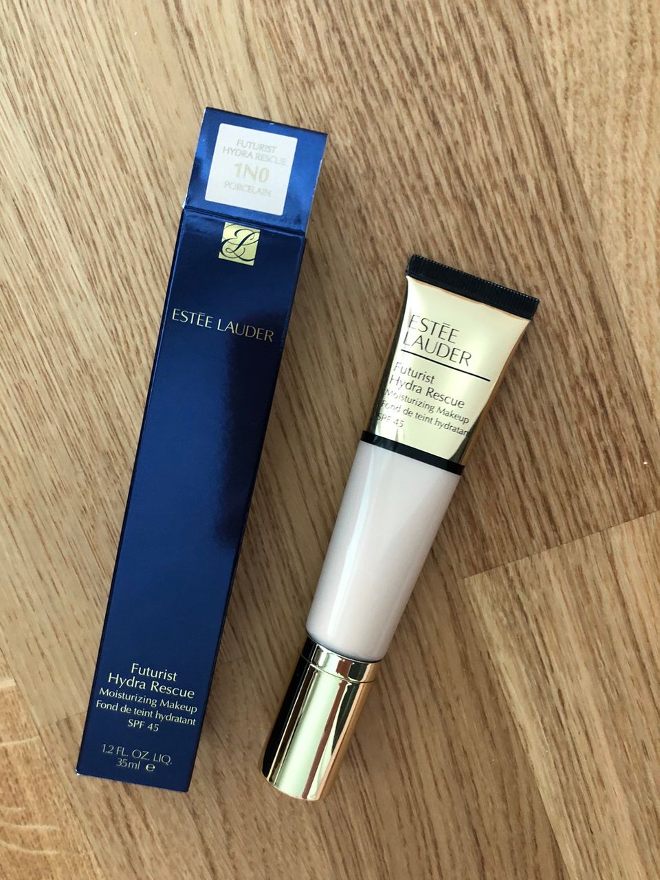 Estee Lauder Futurist Hydra Rescue -meikkivoide