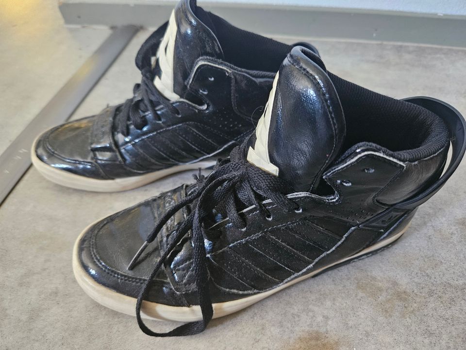 Adidas kengät 38