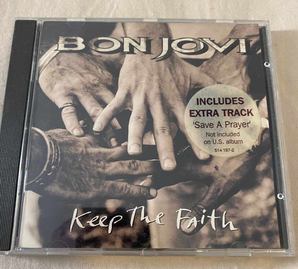 CD-levyt Bon Jovi: Keep the faith, Destination anywhere & Crossroads