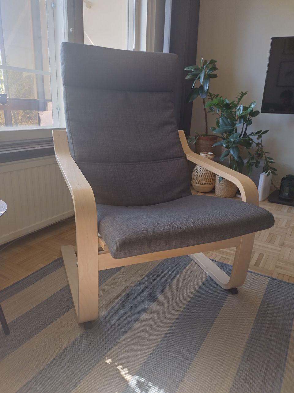Nojatuoli- Arm chair