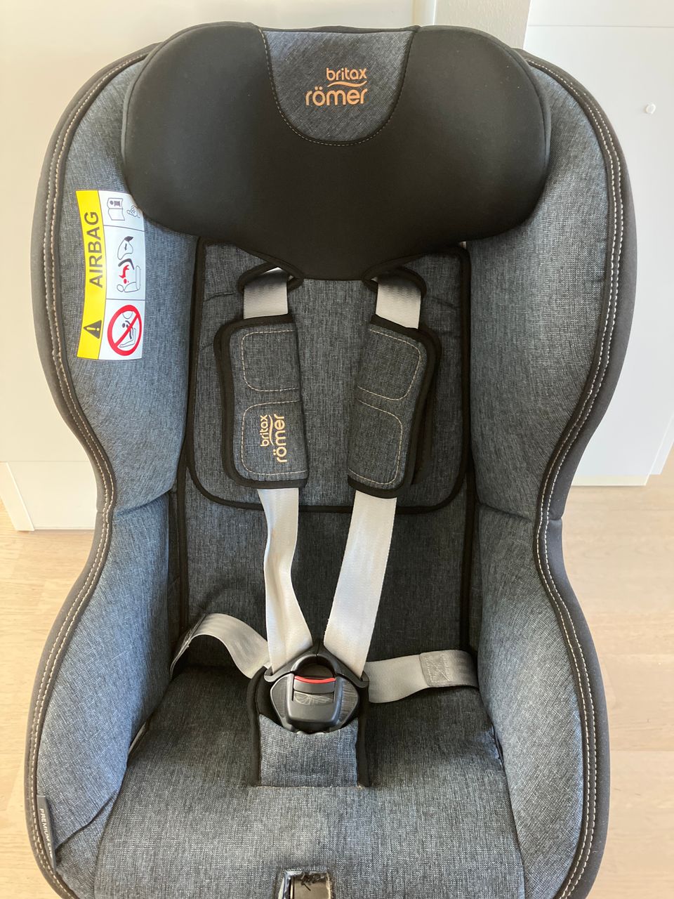 Britax Römer max wau plus turvaistuin 9-25kg