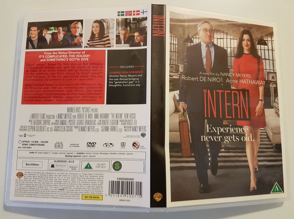 Intern - Anne Hathaway, Robert De Niro