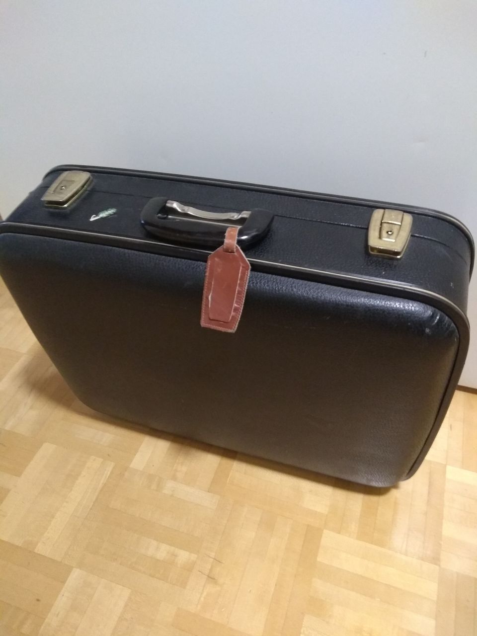 Vanha matkalaukku
