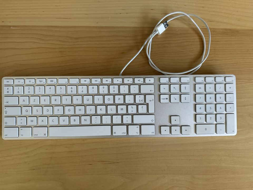 Apple Magic Keyborad & Numeric Pad