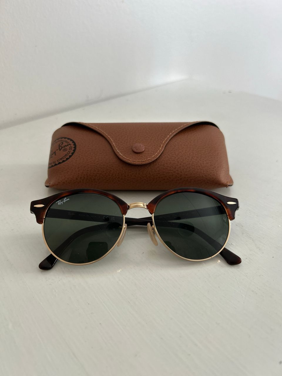 Ray-Ban Clubround RB4246 990 51