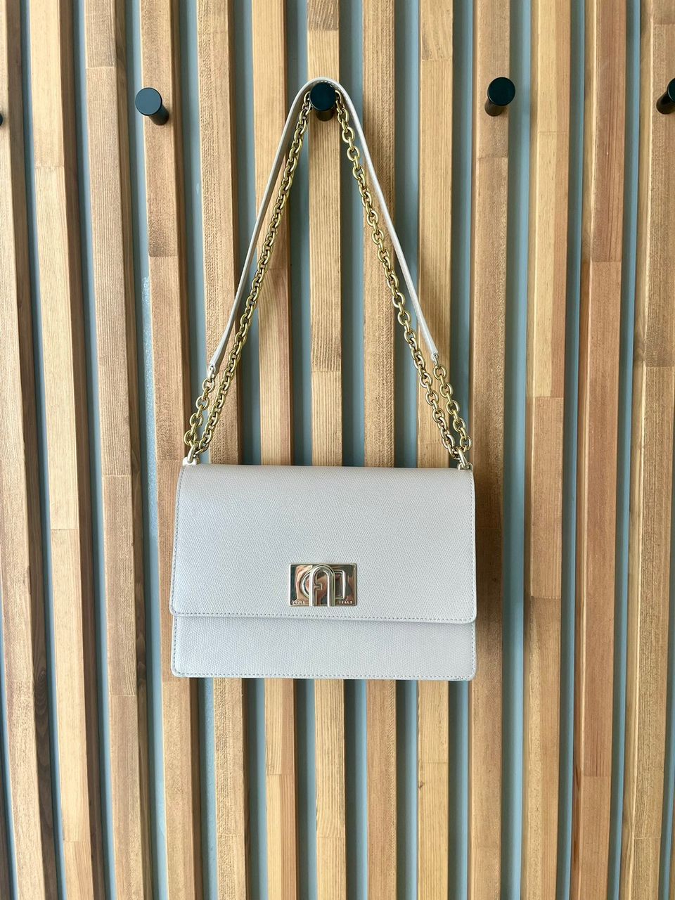 Furla crossbody olkalaukku