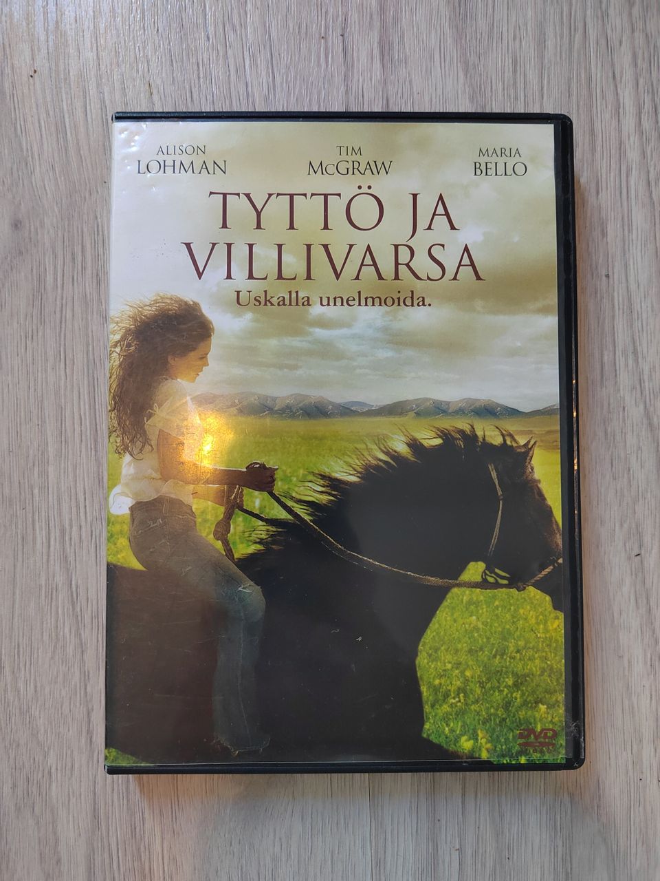 Tyttö ja Villivarsa