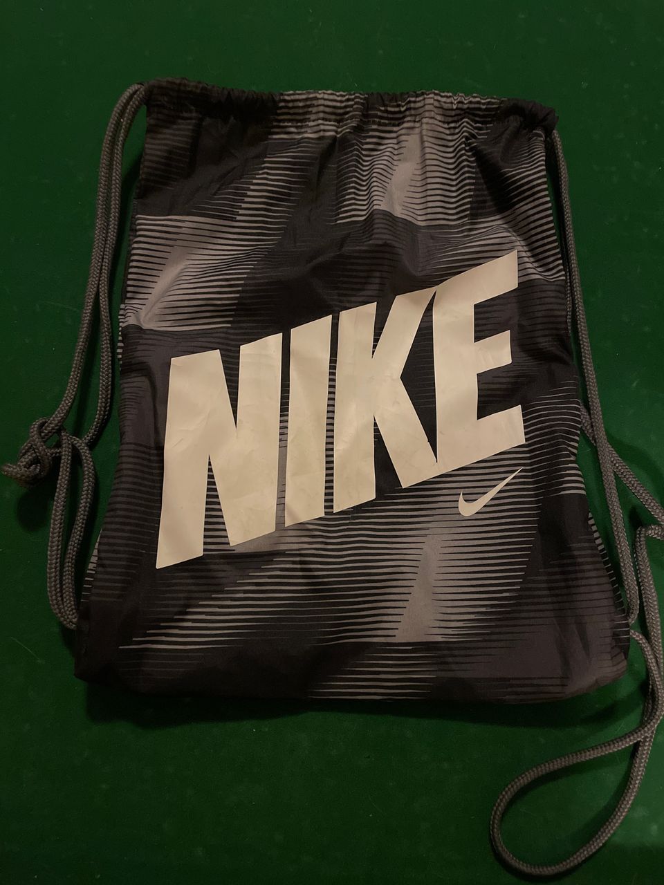 Nike kassi