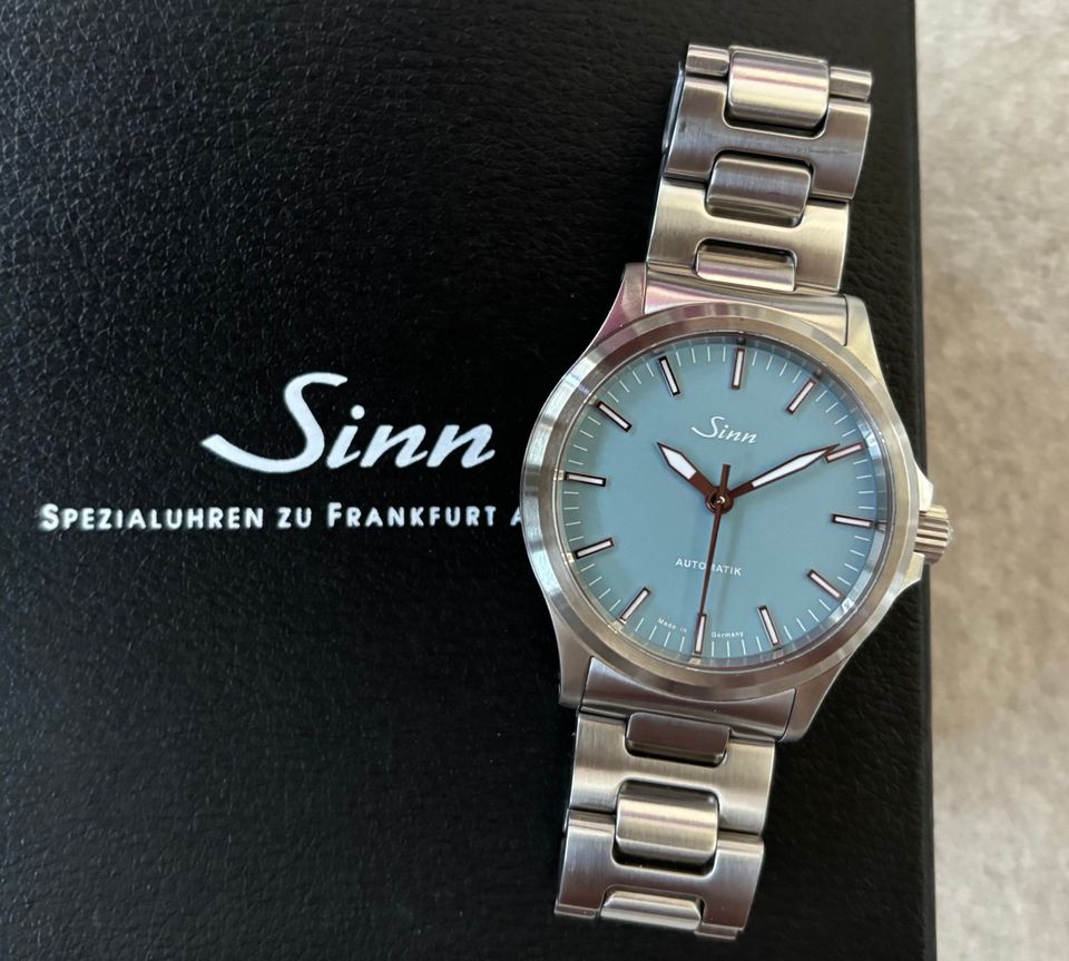 Sinn 556 Limited Edition ”Aquamarine Blue”