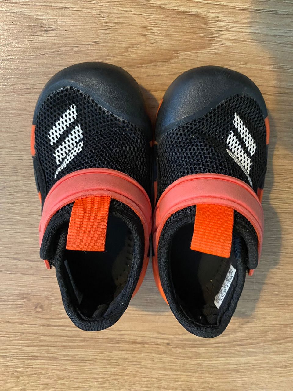 Adidas sandaalit koko 21