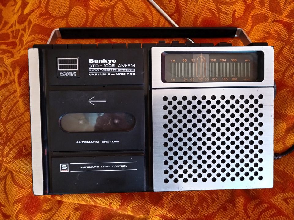 Retro radio Sankyo STR-100E