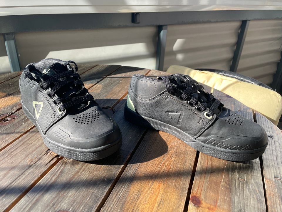 Leatt Shoe 3.0 Flat Wmns, 38.5