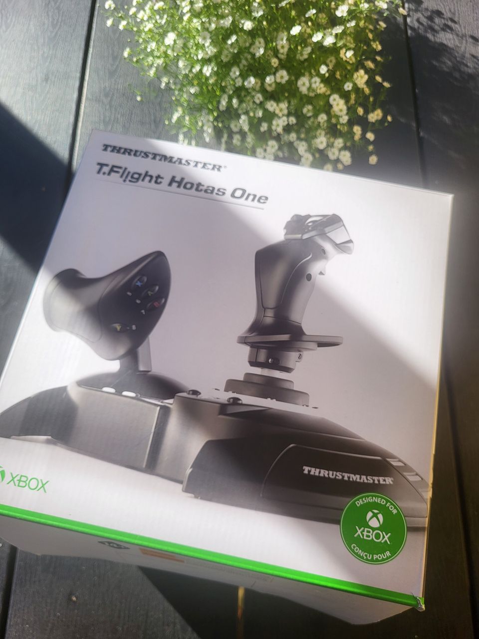 Thrustmaster lento-ohjain