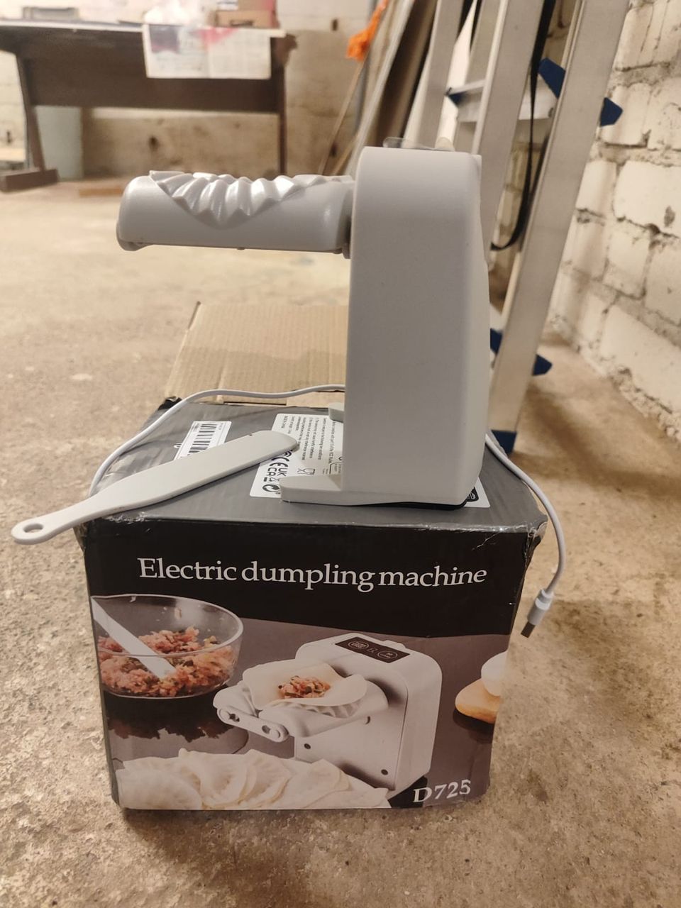 Dumpling machine
