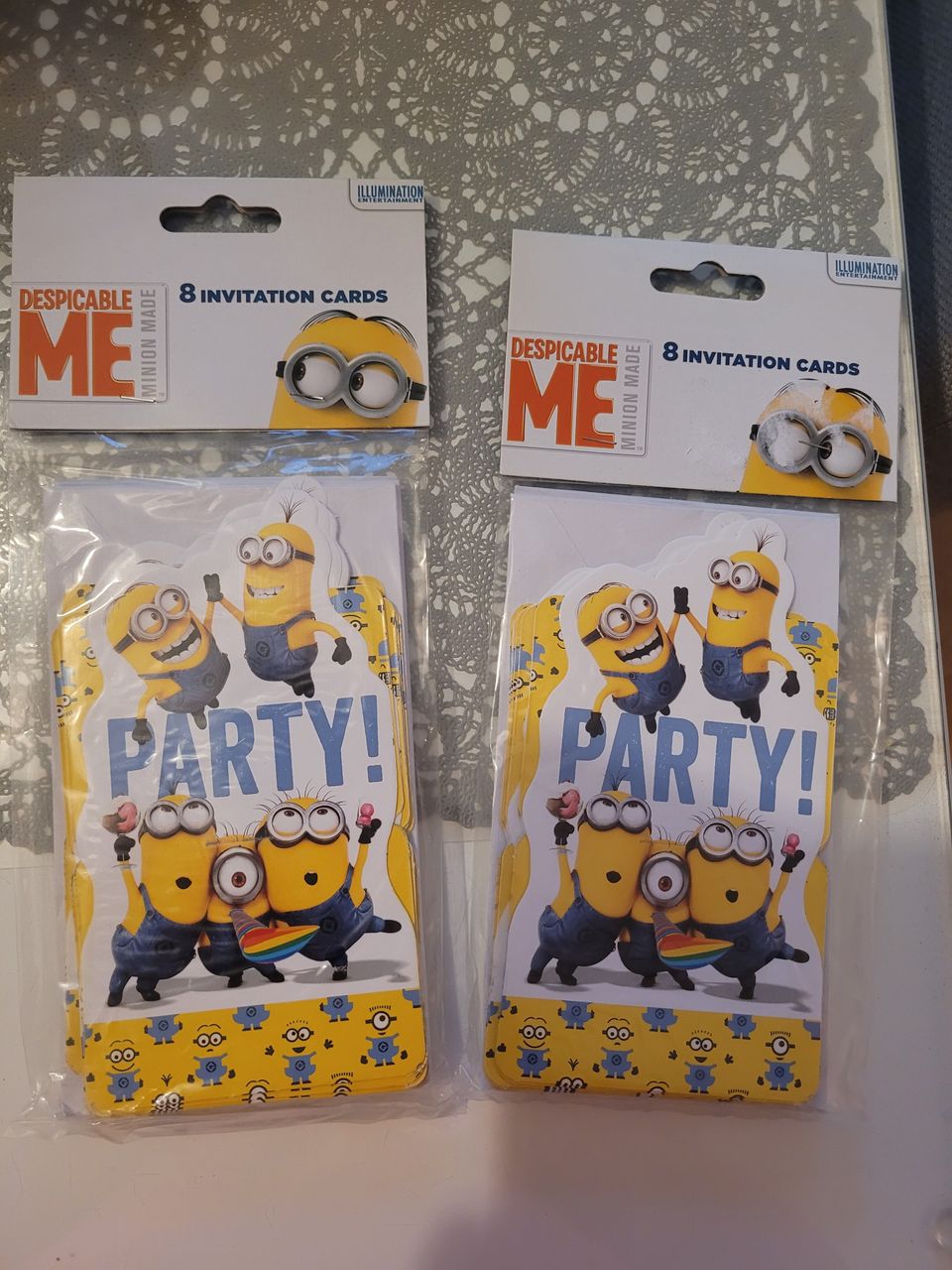 Minions kutsukortit