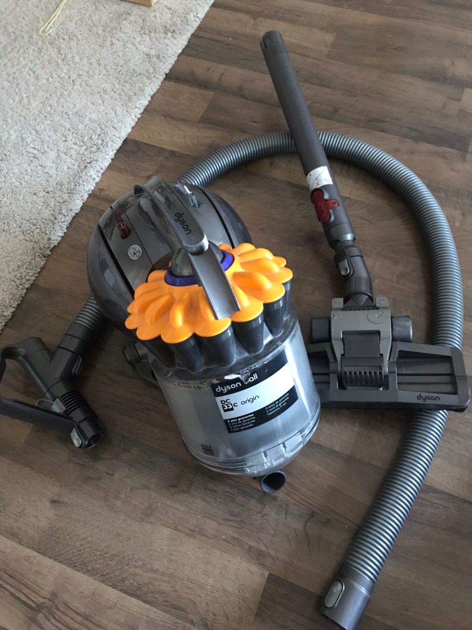 Dyson DC33c origin pölynimuri