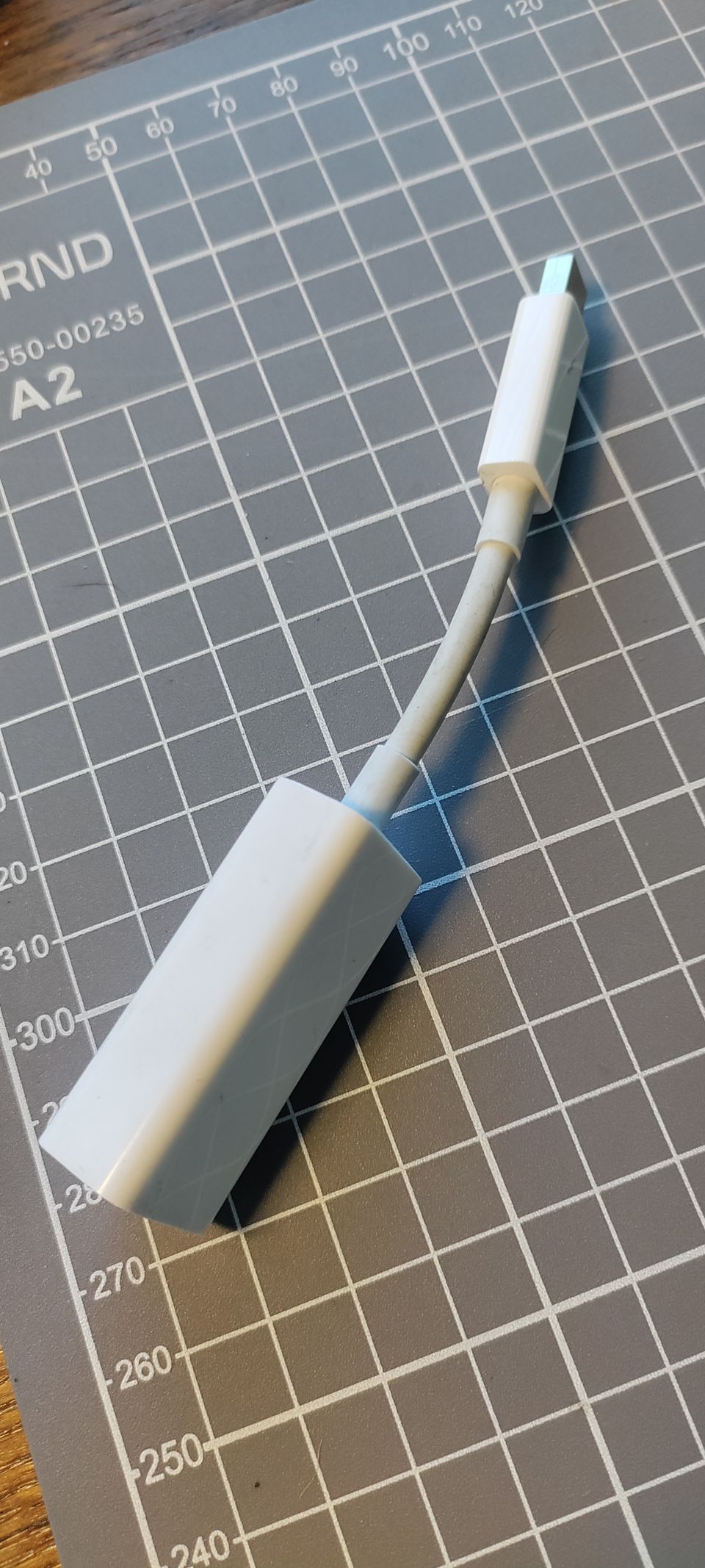 Apple Thunderbolt Gigabit Ethernet adapteri (MD463)