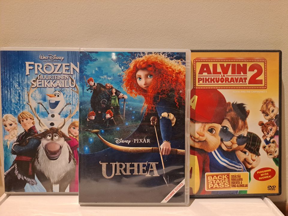 3 DVD Disney Urhea, Frozen, Alvin ja pikkuoravat 2