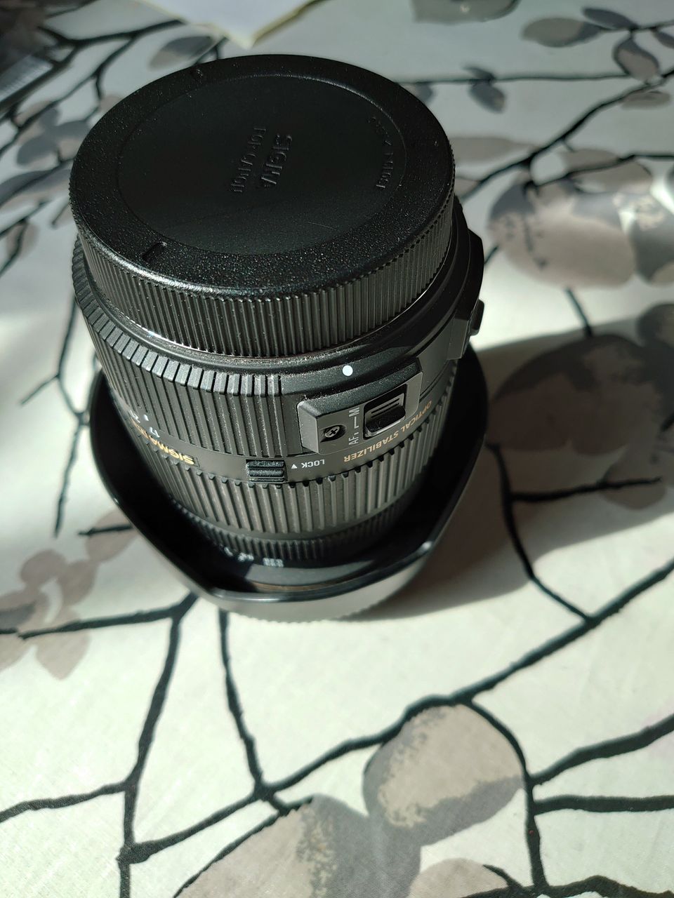 Sigma 17-50mm f/2.8 EX DC OS HSM Canon