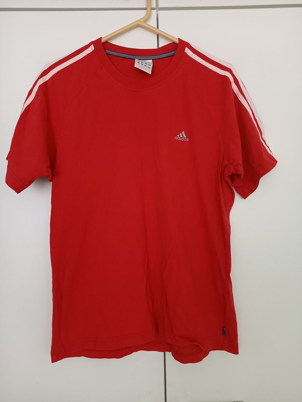 Adidas paita M punainen