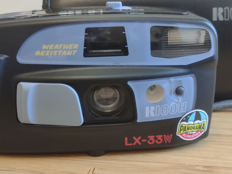 Ricoh LX-33W Roiskesuojattu kamera