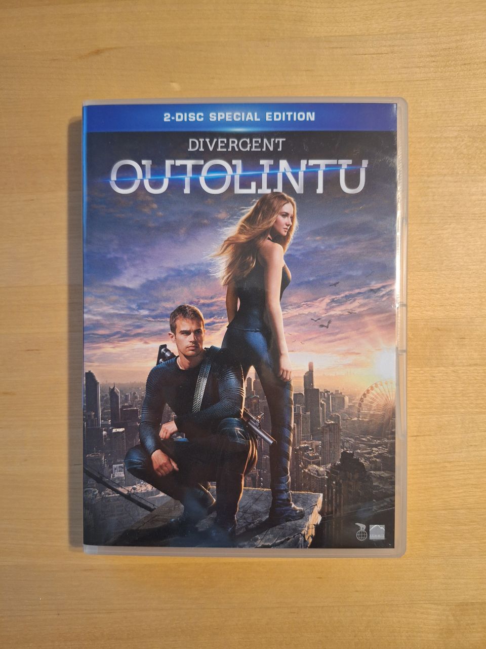 Divergent Outolintu DVD