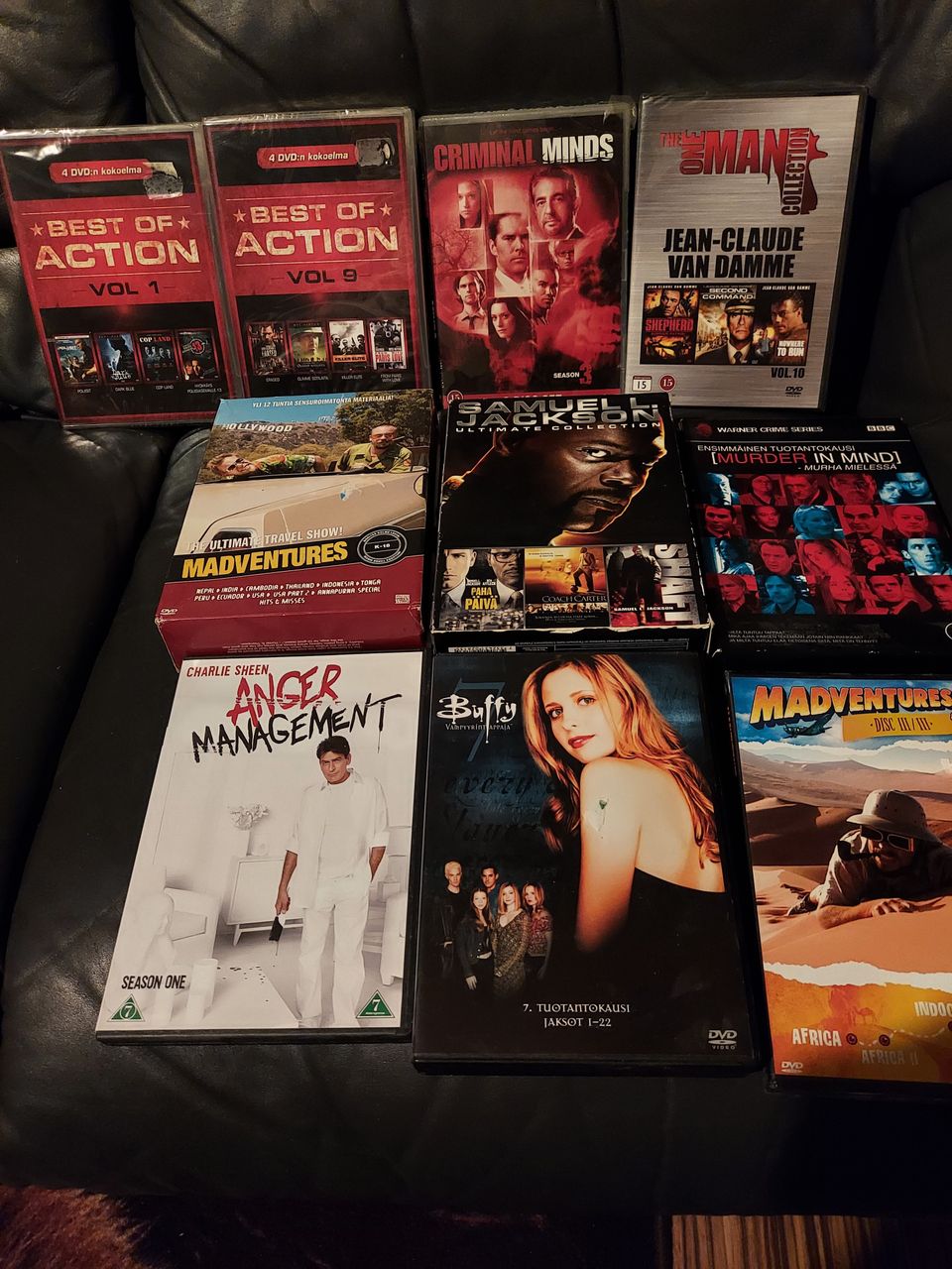 DVD sarjat ja elokuvat
