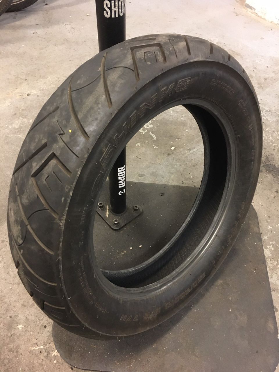 Shinko 150/80B16 77H rengas