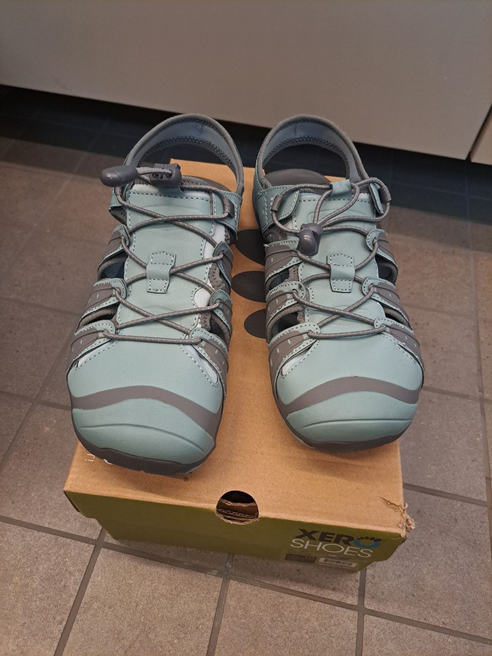 Xero Colorado - Women pj sandaalit 40,5 uudet