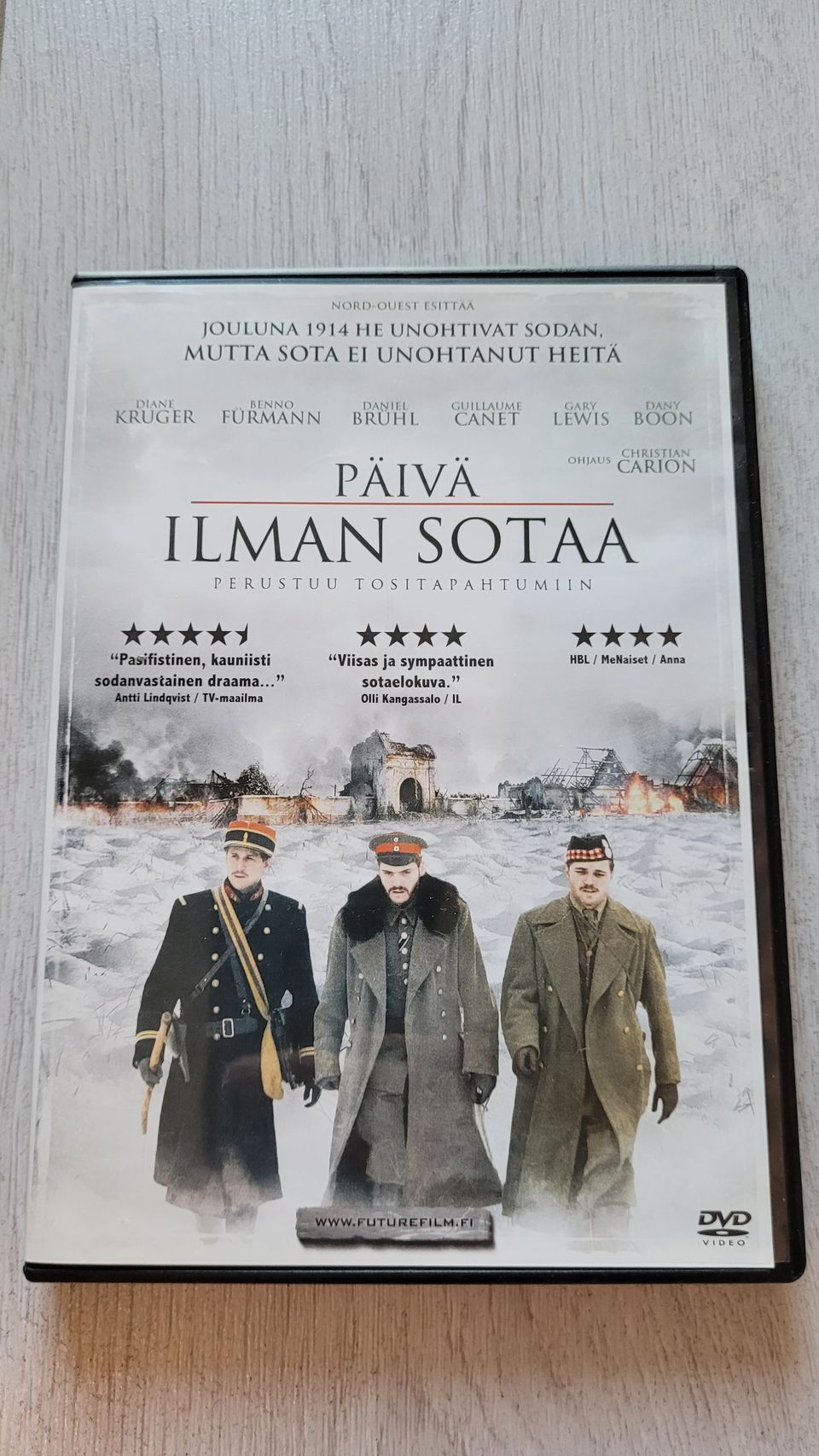 Päivä ilman sotaa DVD