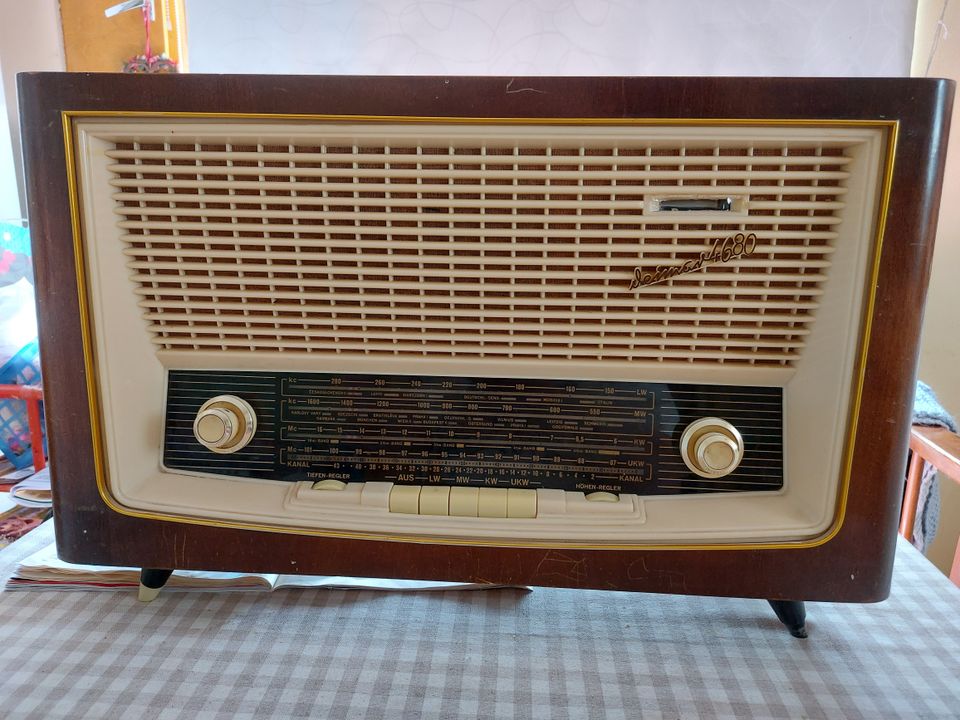 Putkiradio  Weimar 4680