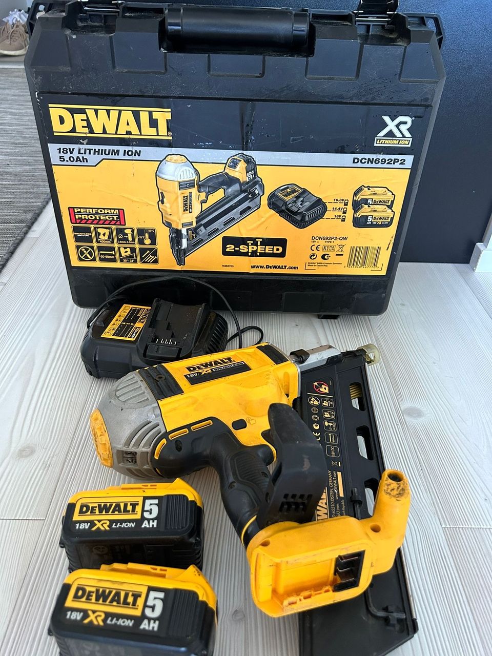 Dewalt akkurunkonaulain DCN692P2