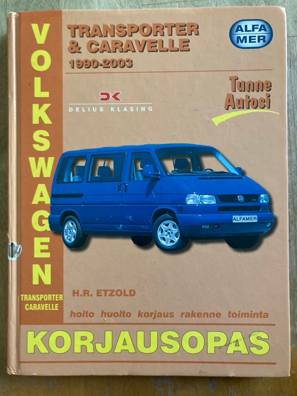 VW Transporter & Caravelle 1990-2003 korjausopas