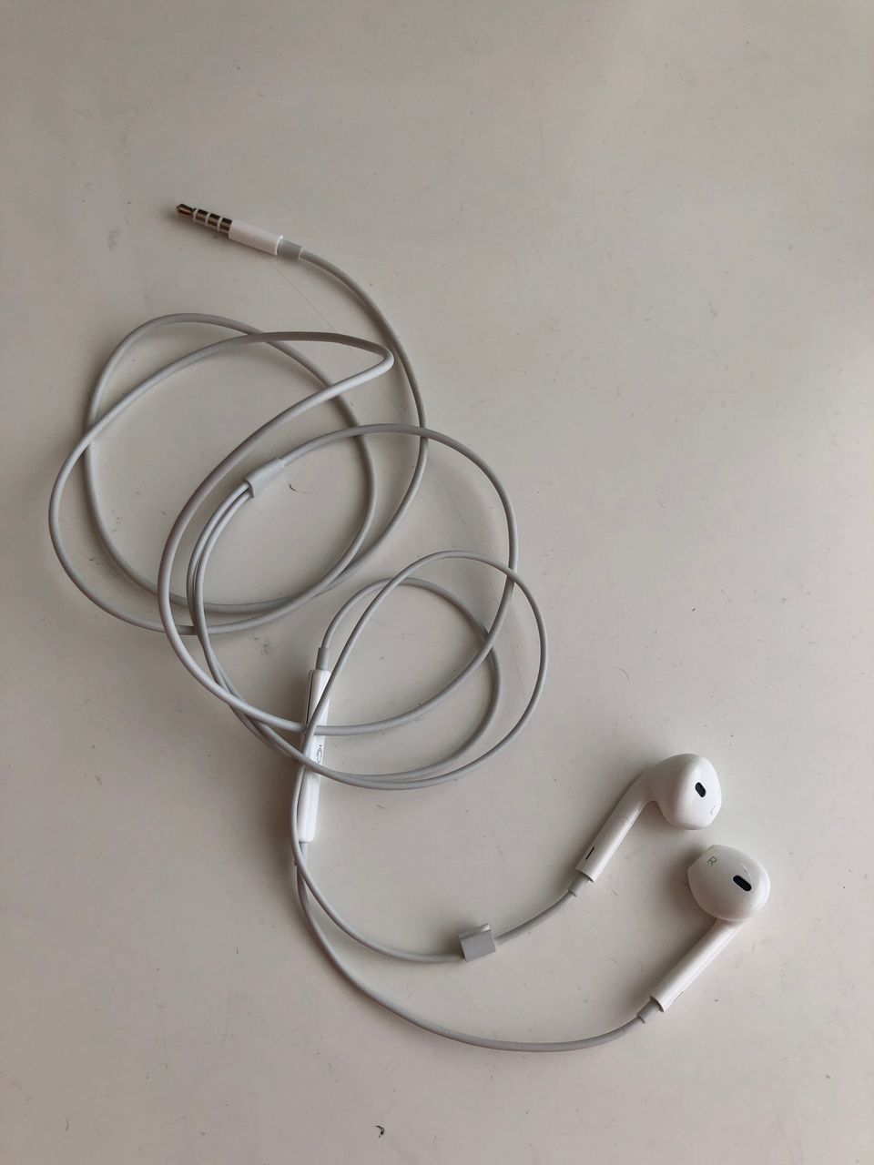 Apple EarPods kuulokkeet