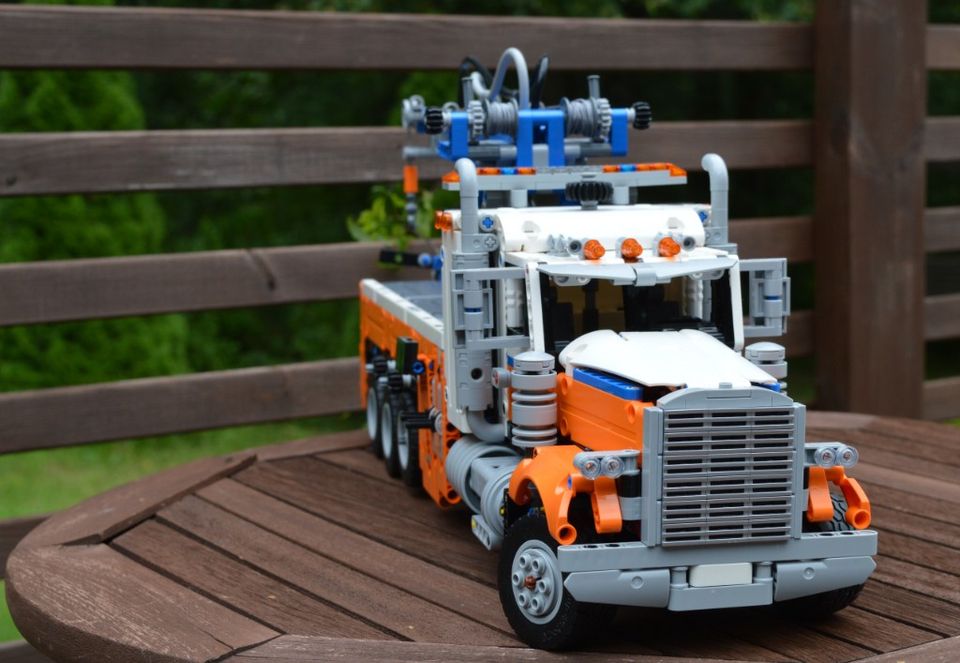 Lego 42128 Järeä hinausauto