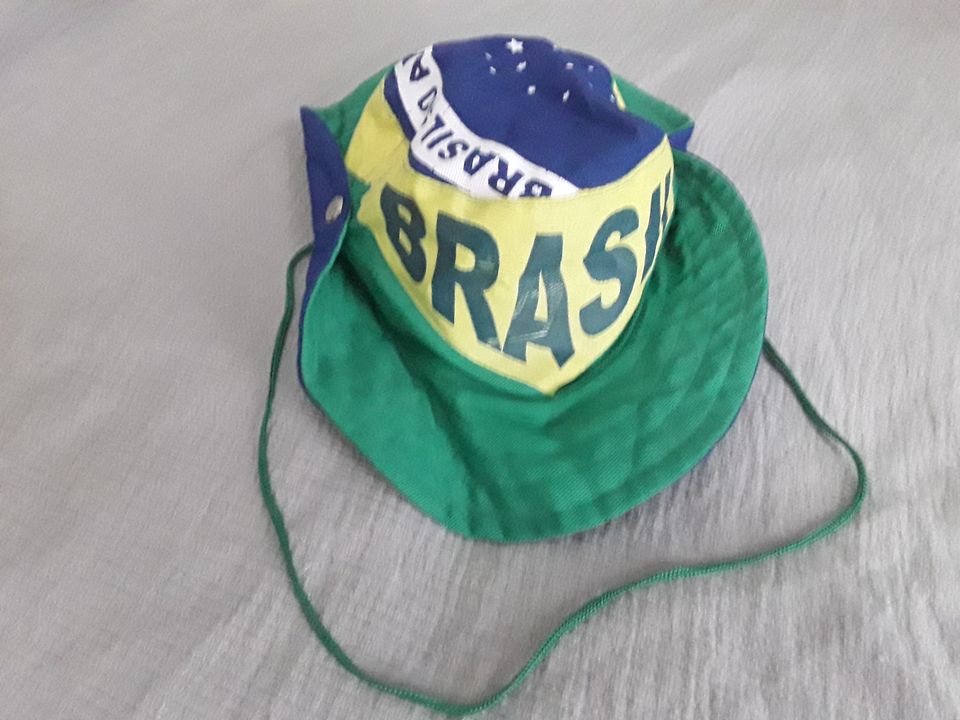 Brasil kesähattu. Hattu