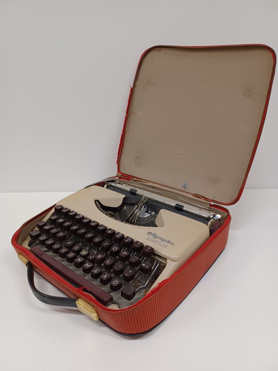 Kirjoituskone, matkamalli