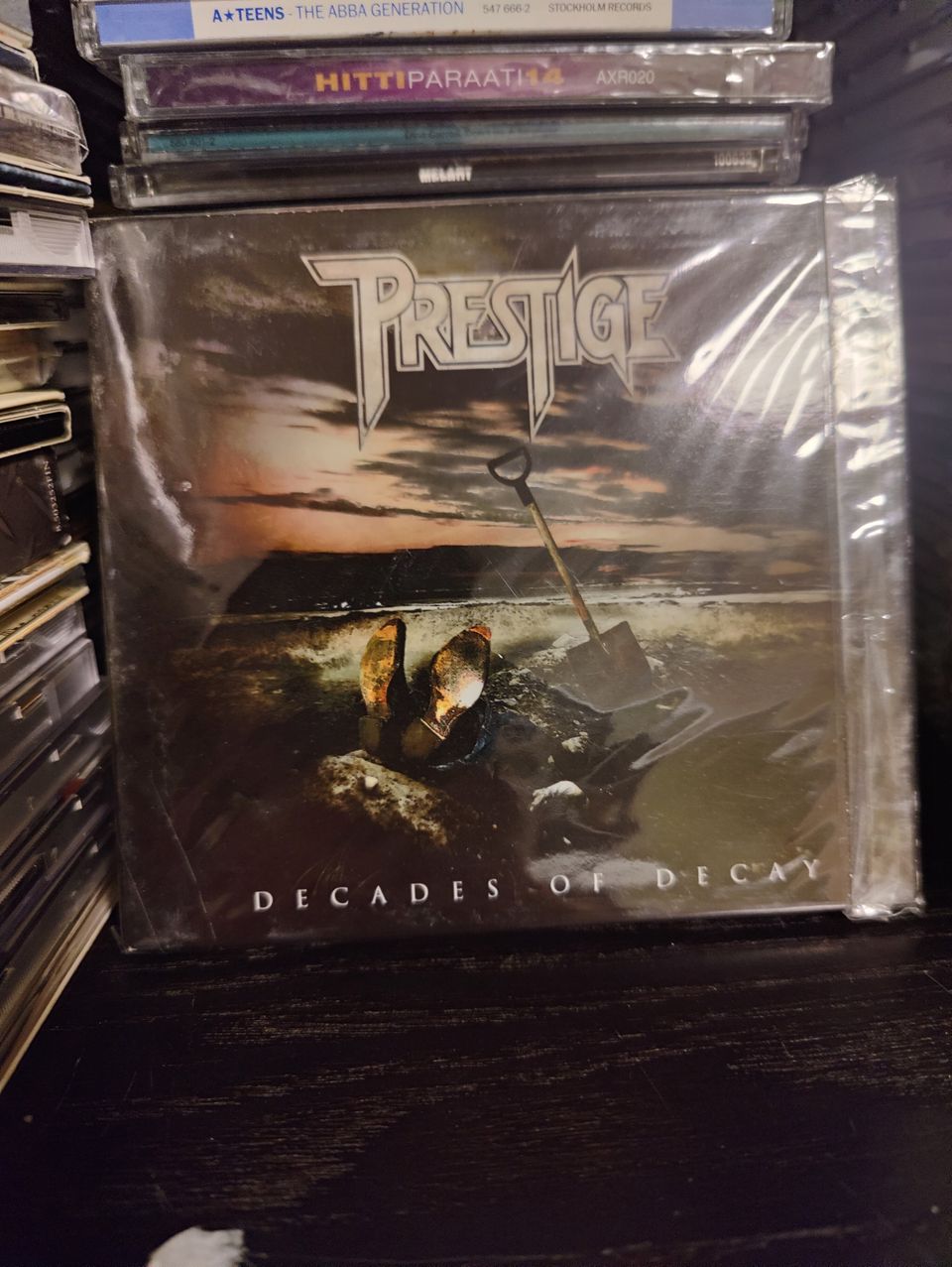 Prestige decades of decay digipack CD muovisuojassa EX/VG+ kuntoarvio