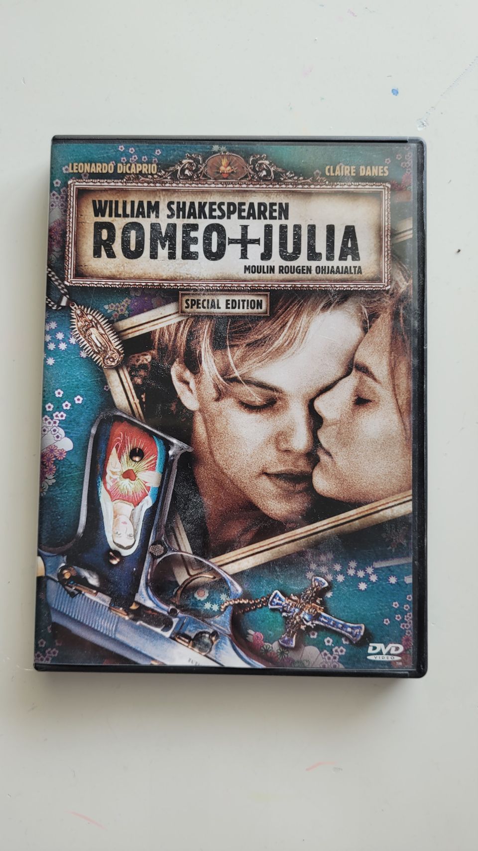 Romeo + Julia DVD