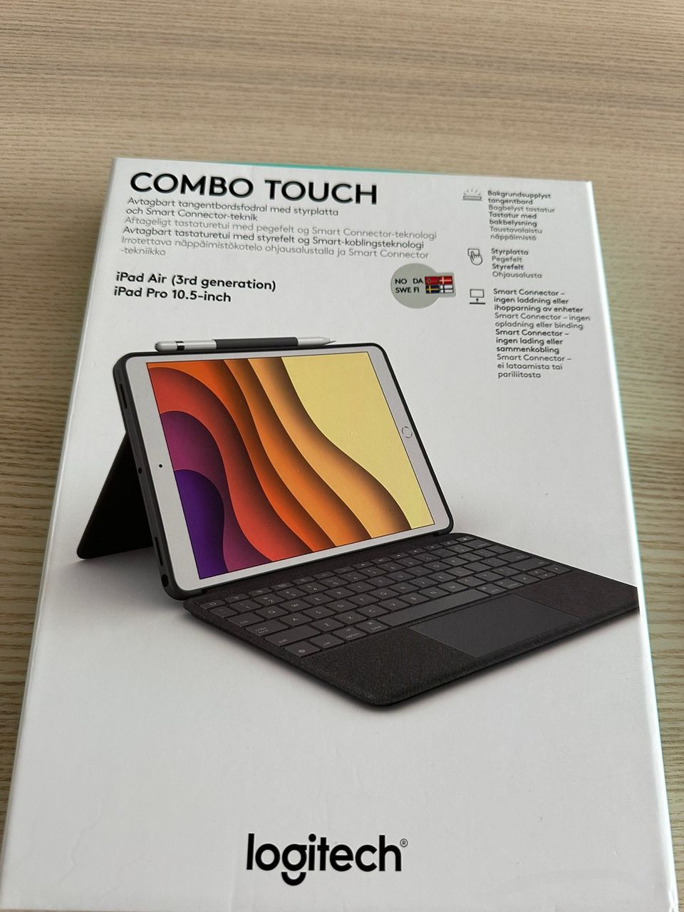 Logitech Combo Touch näppäimistö/hiiri IPad Air/Pro 10.5